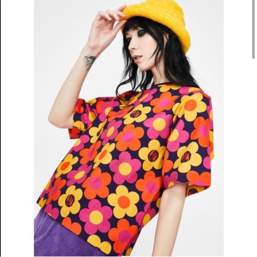 NWT Floral Box Tee: Lazy Oaf